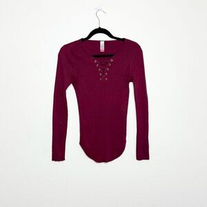 No Boundaries Women's Burgundy Lace-Up Ribbed Knit Long Sleeve Top Size L/11-13